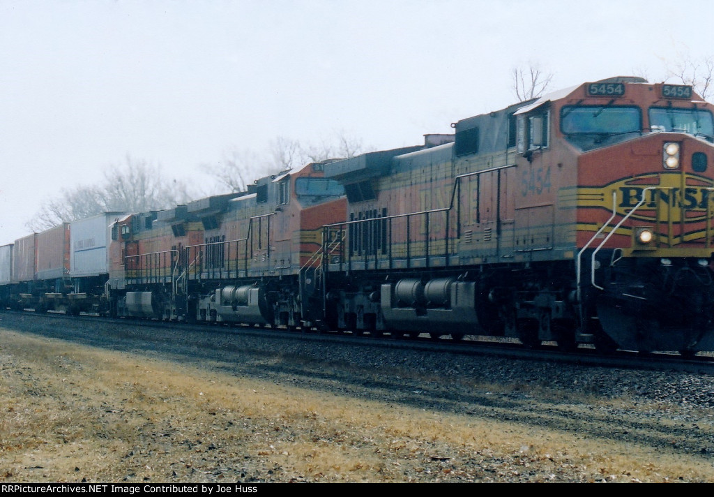 BNSF 5454 West